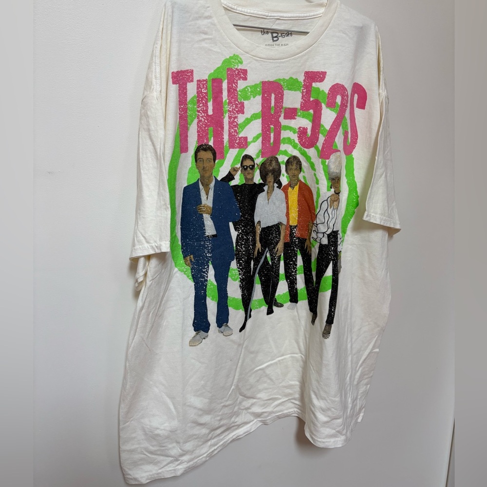 NWOT Urban Outfitters The B-52s Photo T-Shirt Dress Size L/XL - Picture 4 of 13